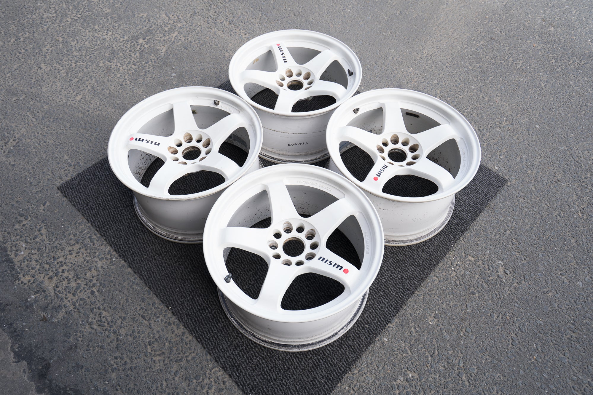 NISMO LMGT4 GTR - JDM Distro - Buy JDM Wheels, Engines and Parts