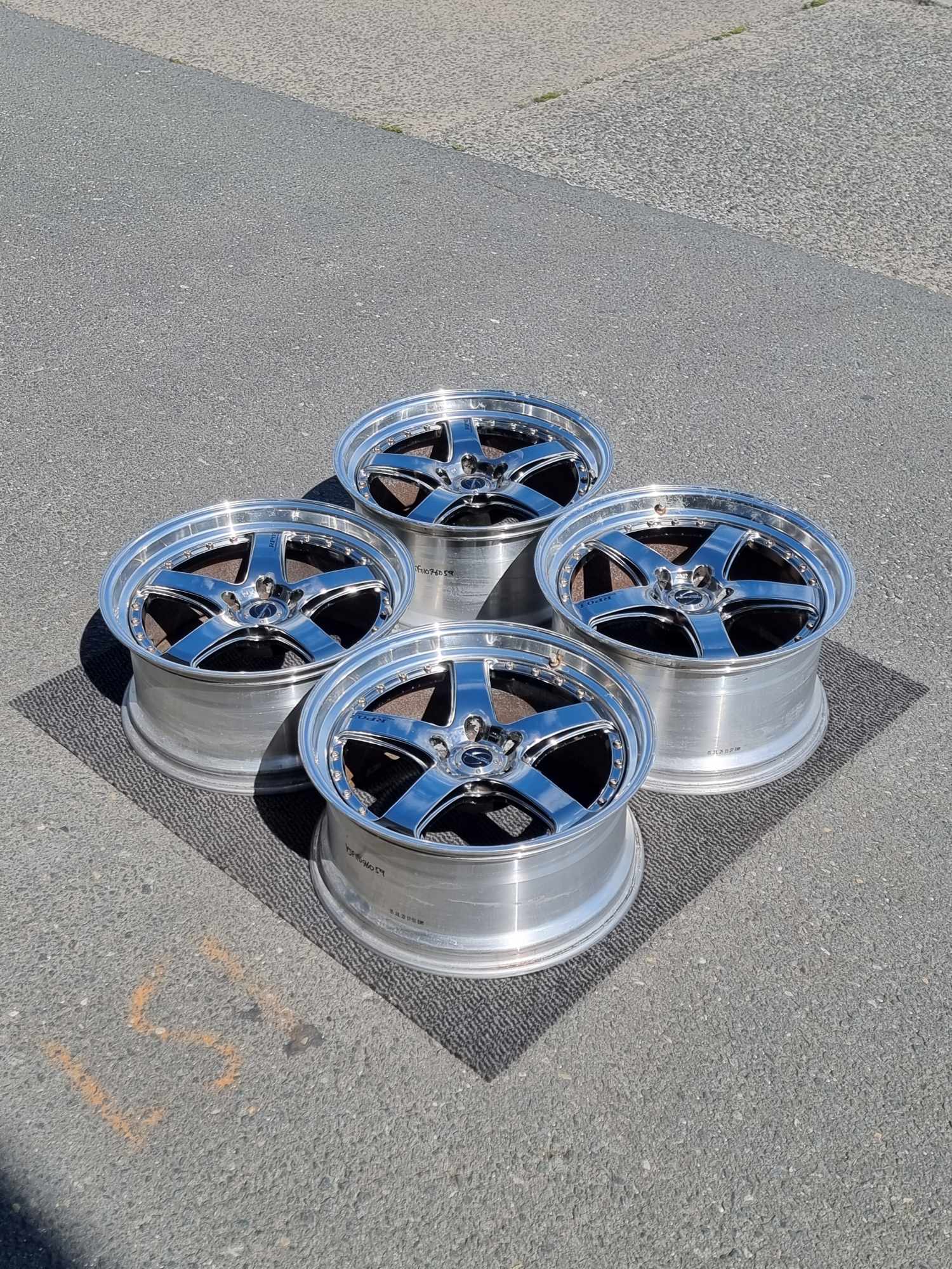 ENKEI RACINGLINE RP03 CHROME - JDM Distro - Buy JDM Wheels