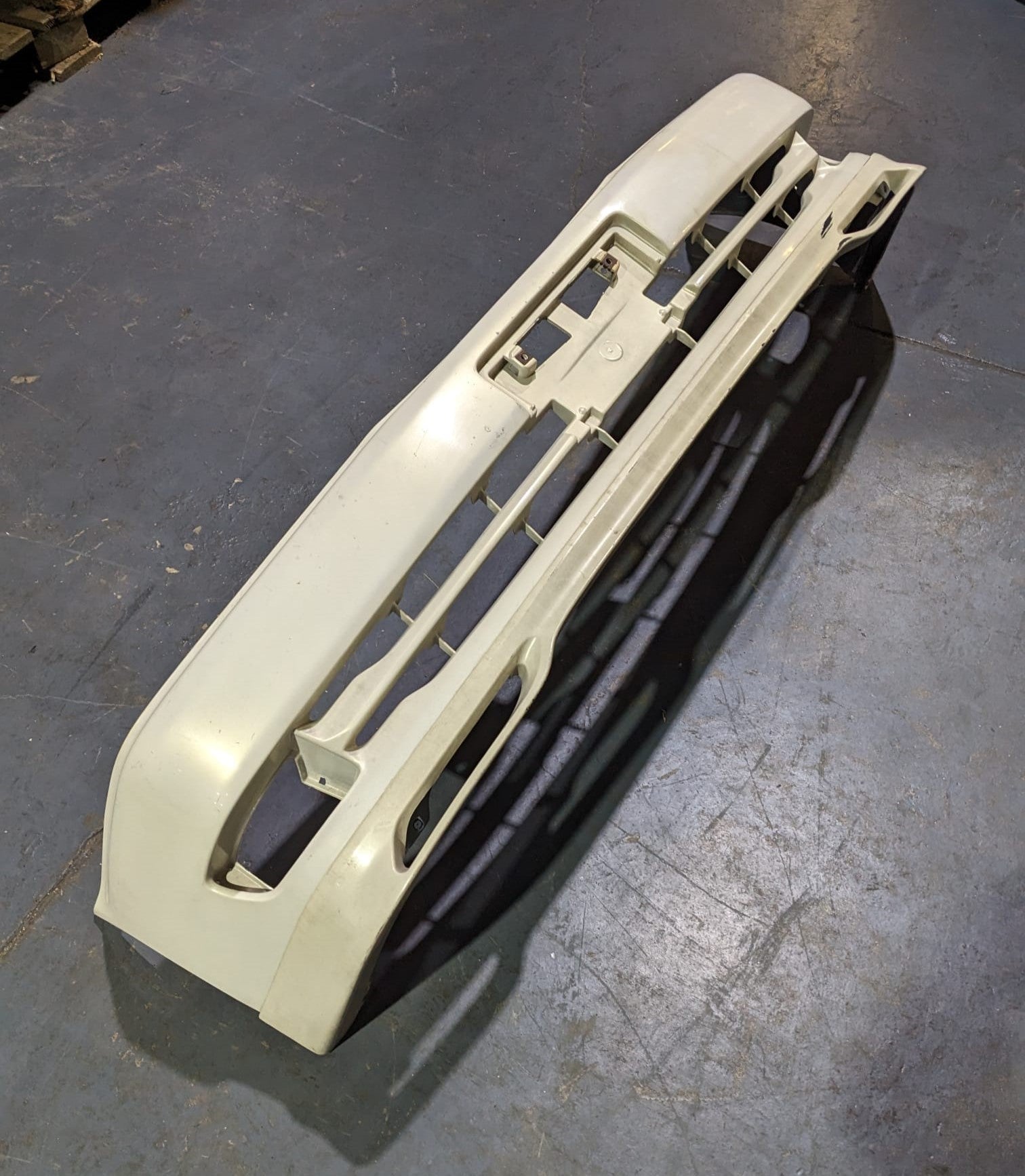TOYOTA CHASER JZX100 GENUINE OEM ZENKI FRONT BUMPER & LIP