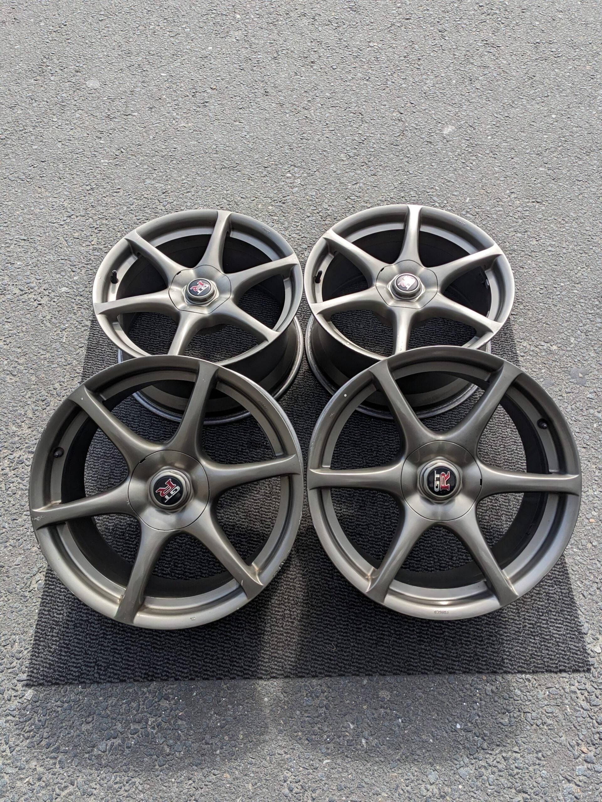 GTR34ホイール NISSAN R34 SKYLINE GTR BNR34 GENUINE OEM FORGED WHEELS WITH CAPS