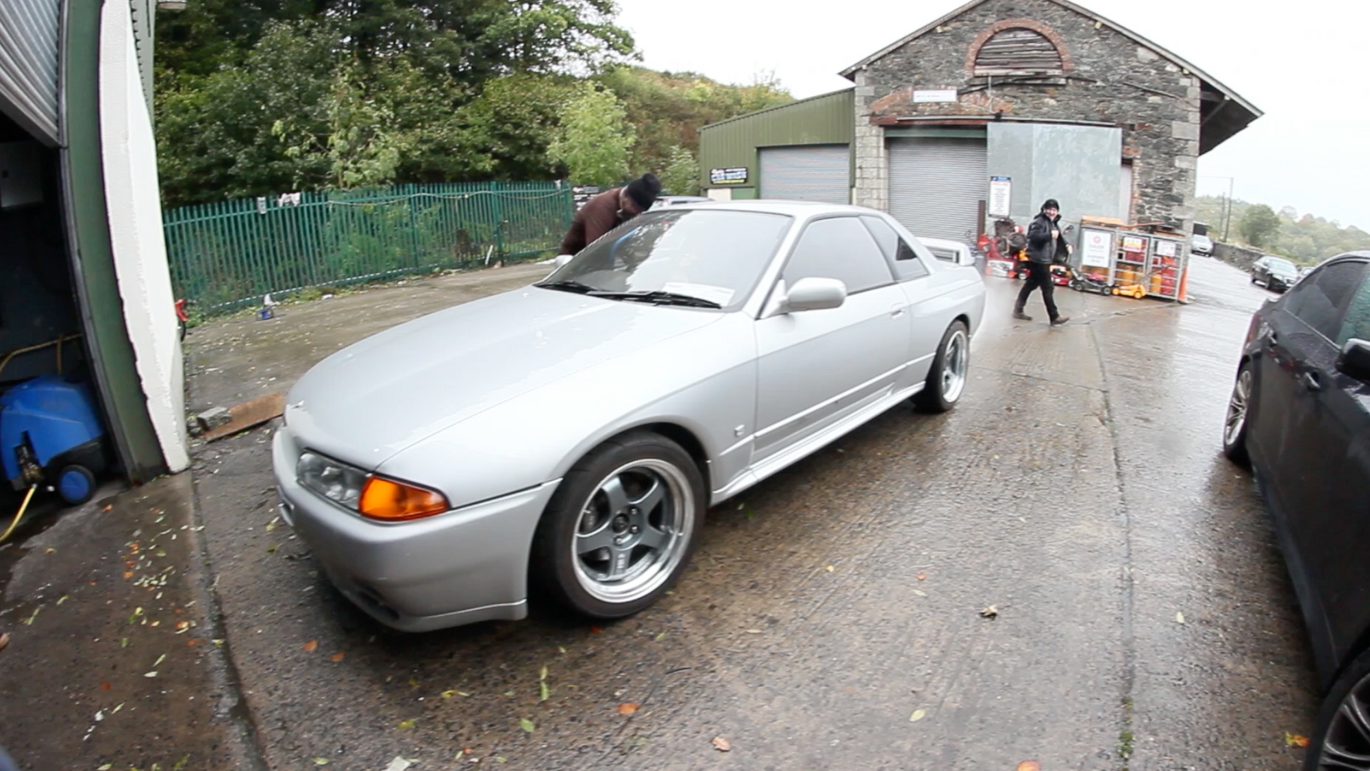 The Distro R32 GTR Lives! Behind the shutter #19