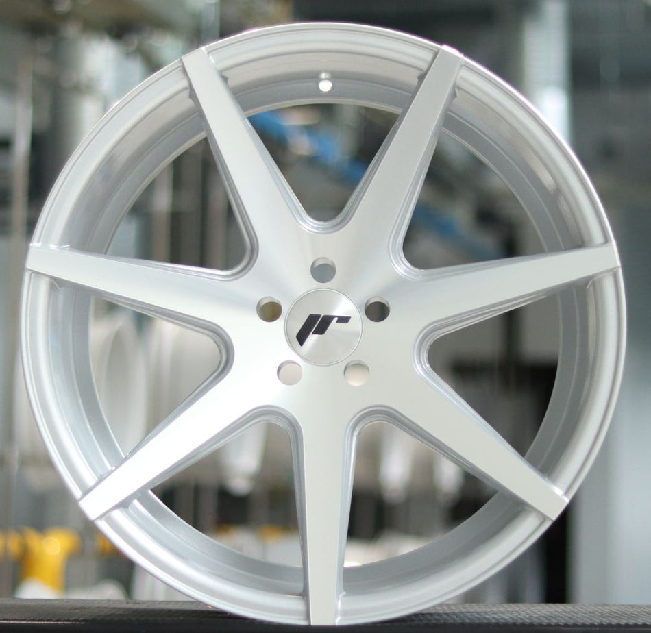 Japan Racing JR Wheels Showroom 19x9.5 ET  Silver