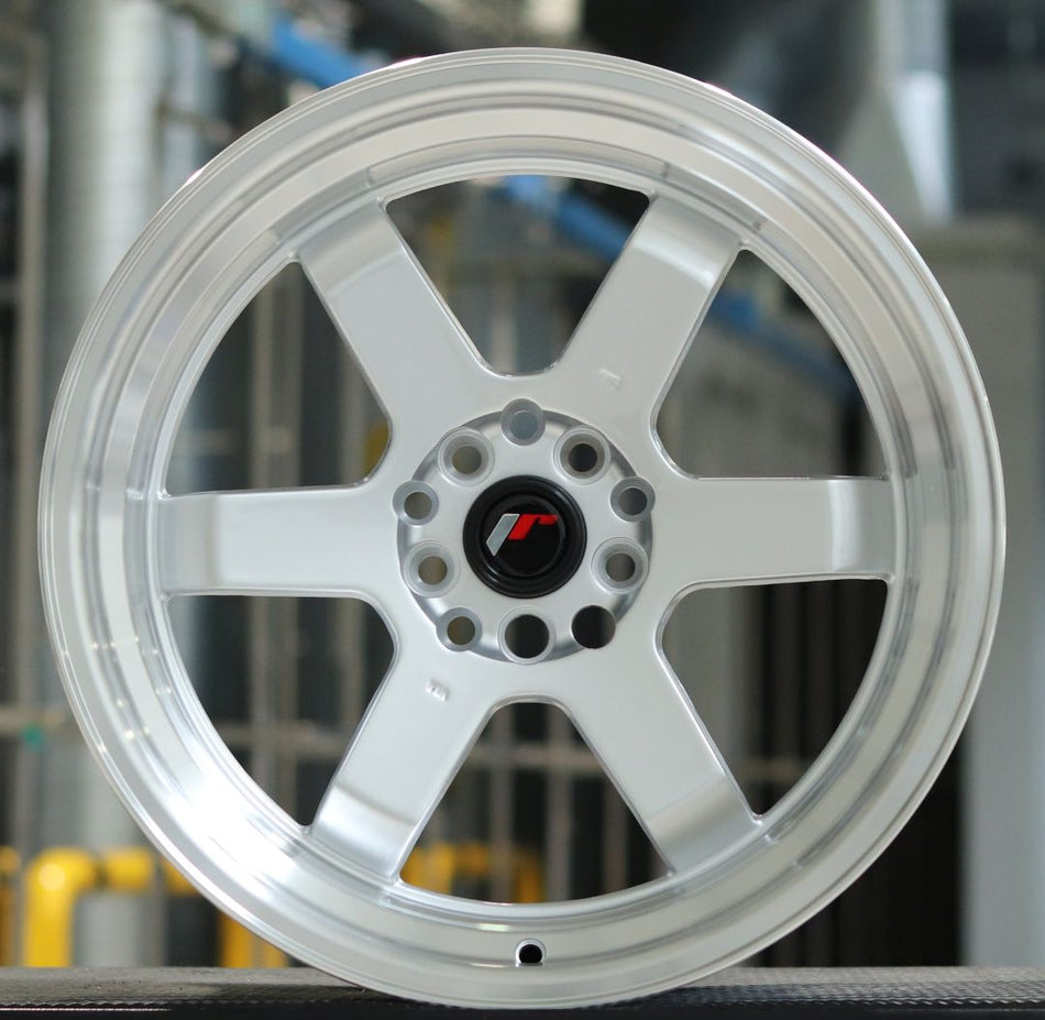 Japan Racing JR Wheels Showroom 17x9 ET  Silver