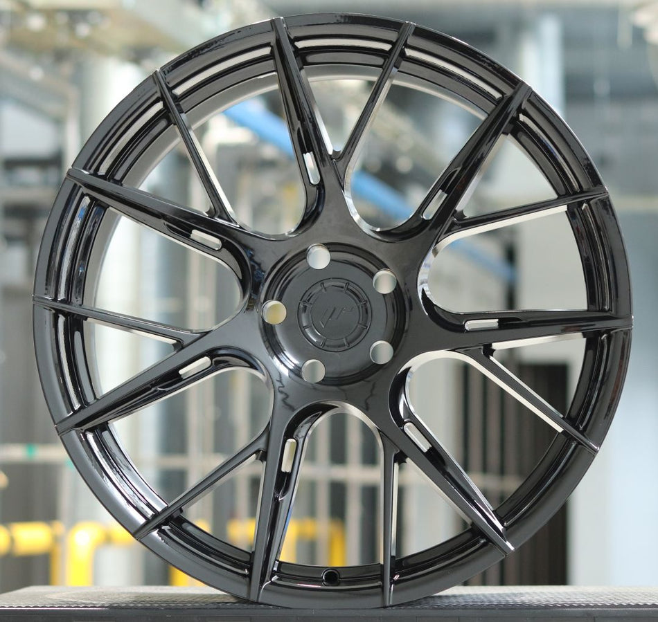 Japan Racing JR Wheels Showroom 20x10.5 ET  Black