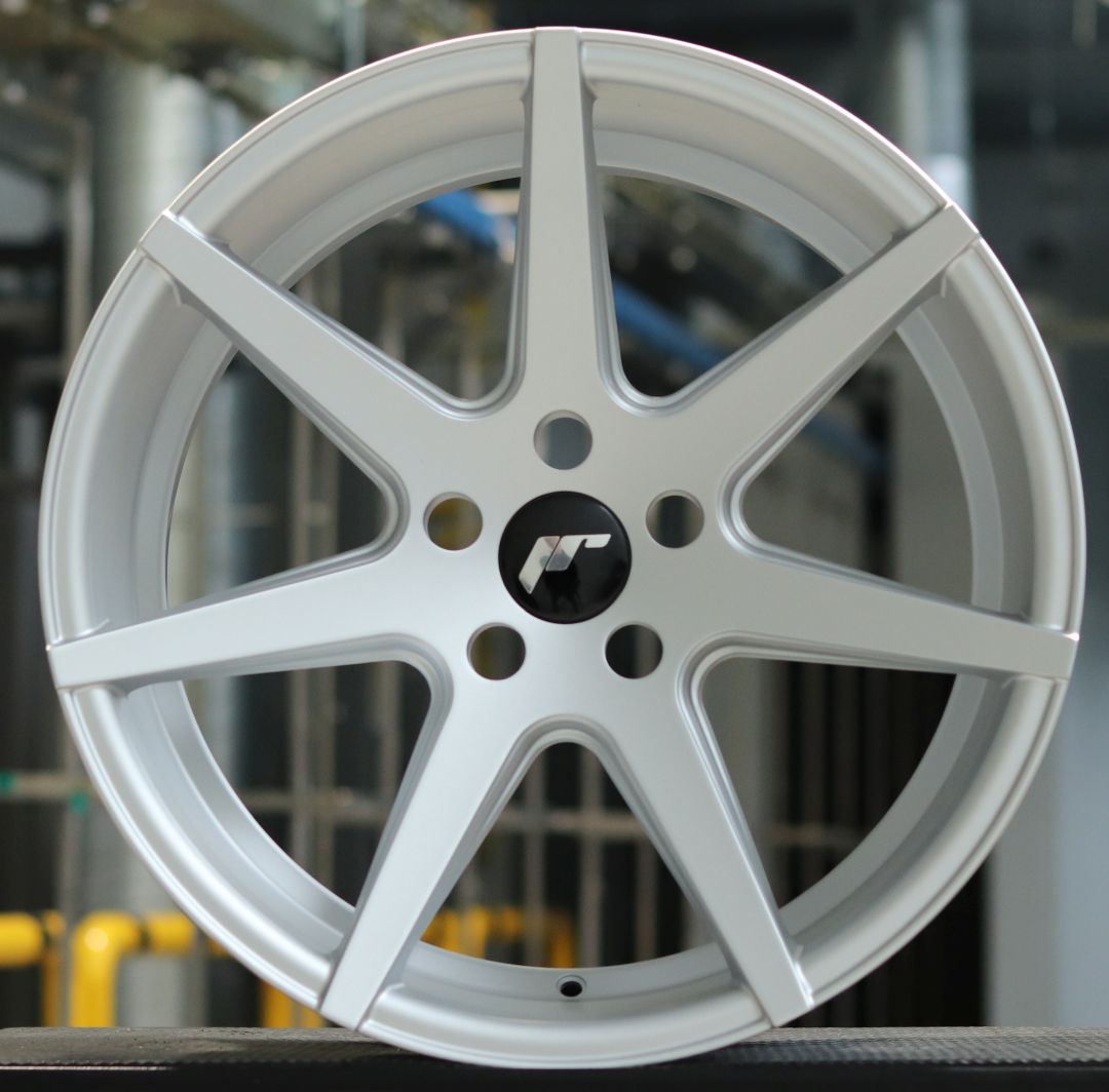 Japan Racing JR Wheels Showroom 19x11 ET  Silver