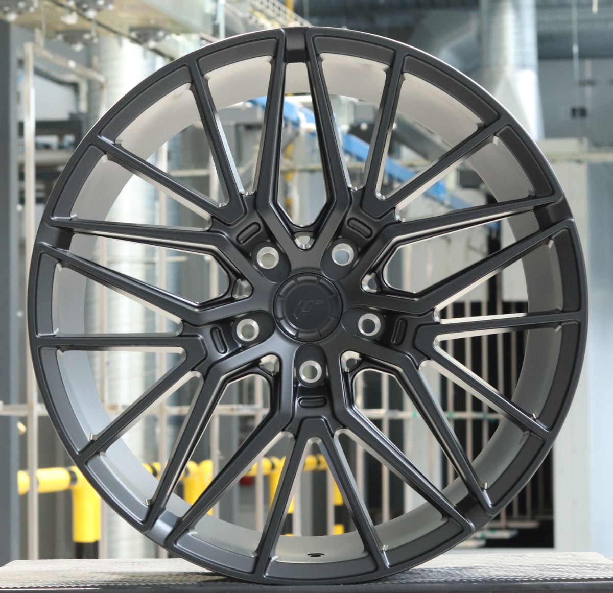 Japan Racing JR Wheels Showroom 20x8.5 ET  Matt Black