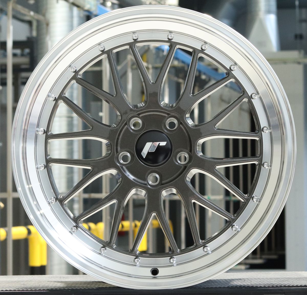 Japan Racing JR Wheels Showroom 19x9.5 ET  Hyper Gray