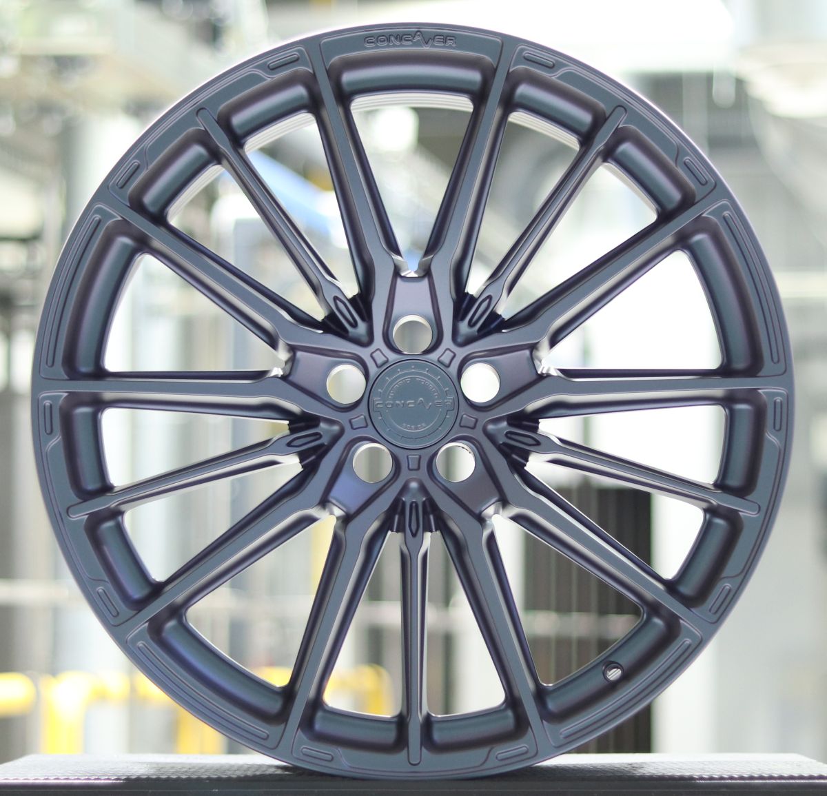 Japan Racing JR Wheels Showroom 21x10.5 ET  Purple