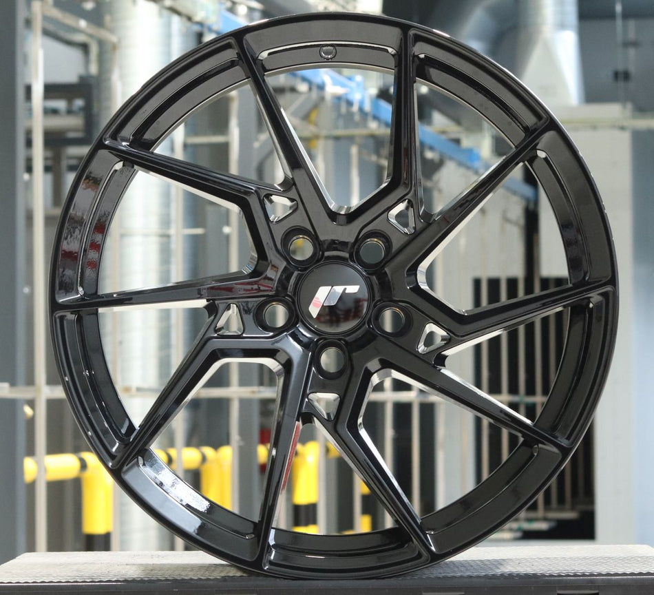 Japan Racing JR Wheels Showroom 19x9.5 ET  Black