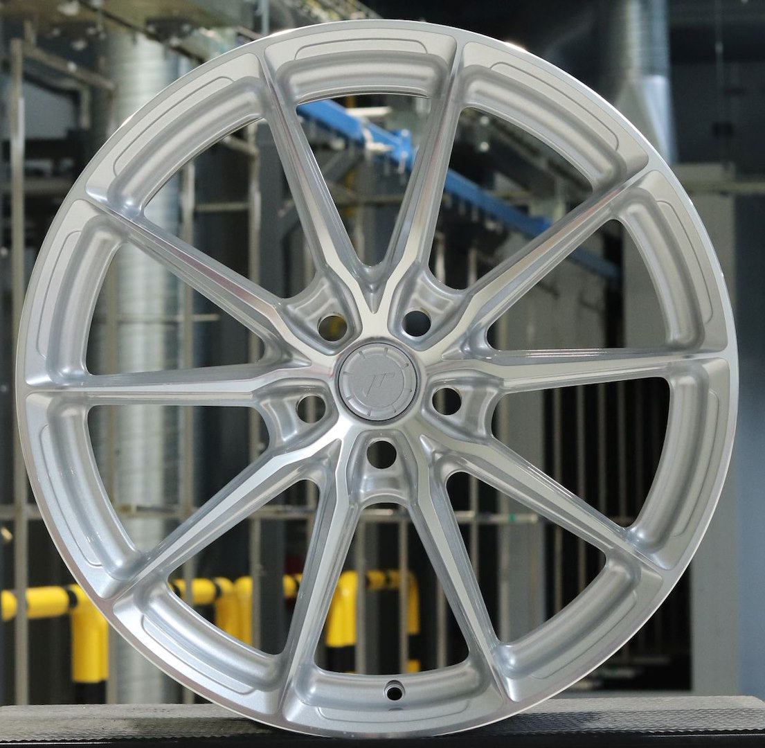 Japan Racing JR Wheels Showroom 20x10 ET  Silver
