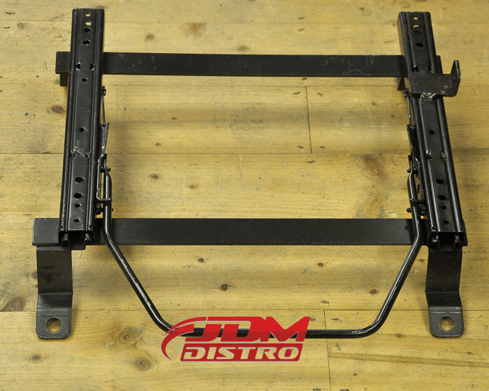 TOYOTA ALTEZZA SXE10 GXE10 SEAT RAIL, RHS BOTTOM MOUNT, BRIDE & RECARO