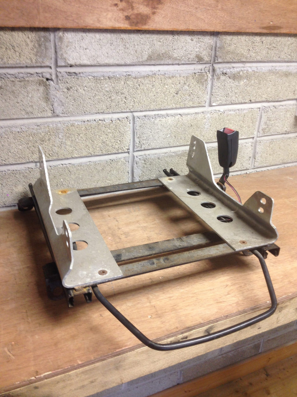 HONDA DC DB SIDE MOUNT RAIL RIGHT SIDE