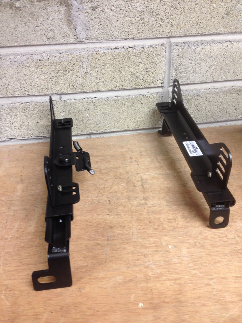 TOYOTA LEVIN/TRUENO AE86 SIDE MOUNT RAIL LEFT SIDE