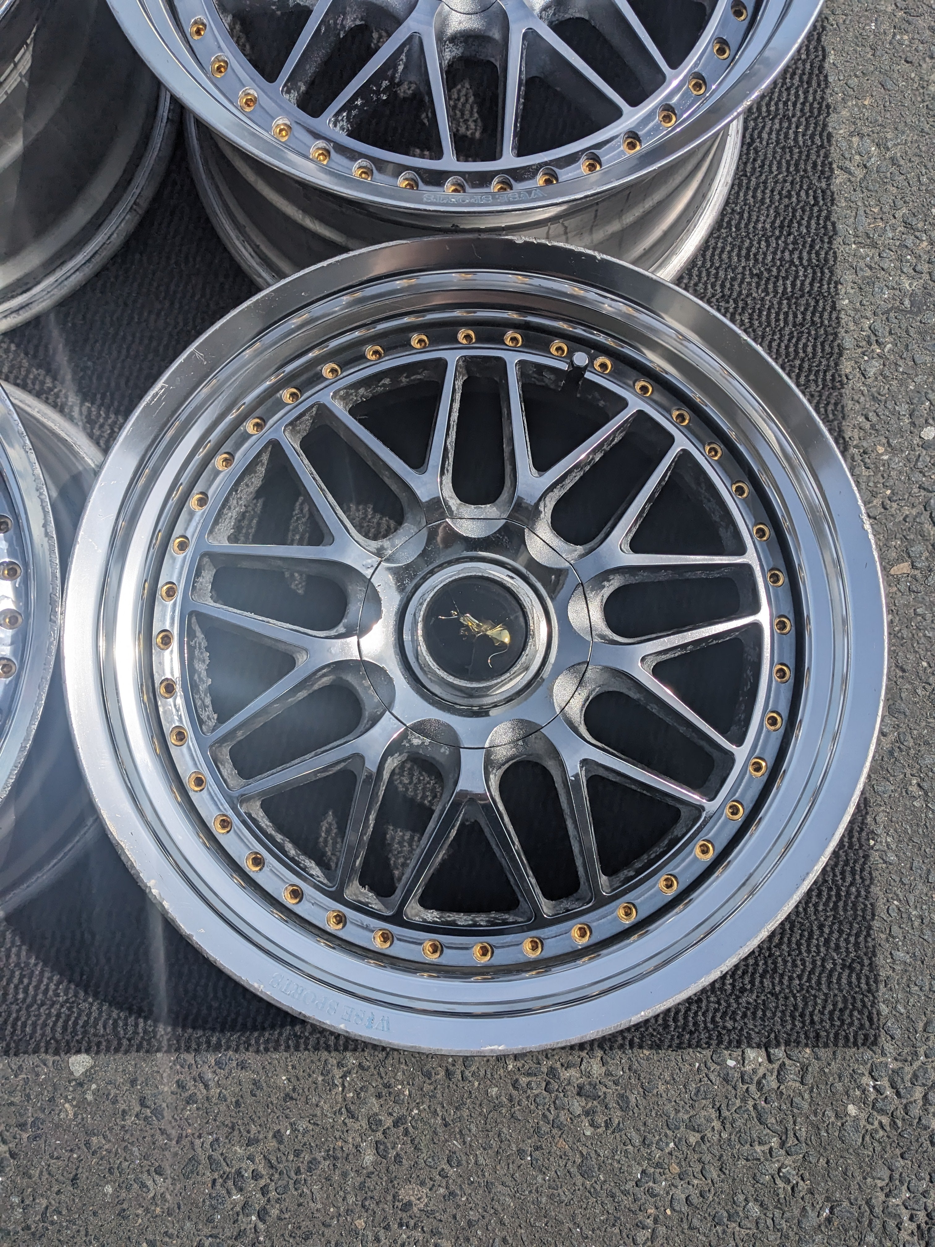 DESMOND WISE SPORT MESH CHROME - JDM Distro - Buy JDM Wheels