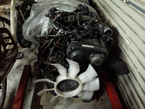 NISSAN STAGEA SKYLINE RB25DET TURBO ENGINE