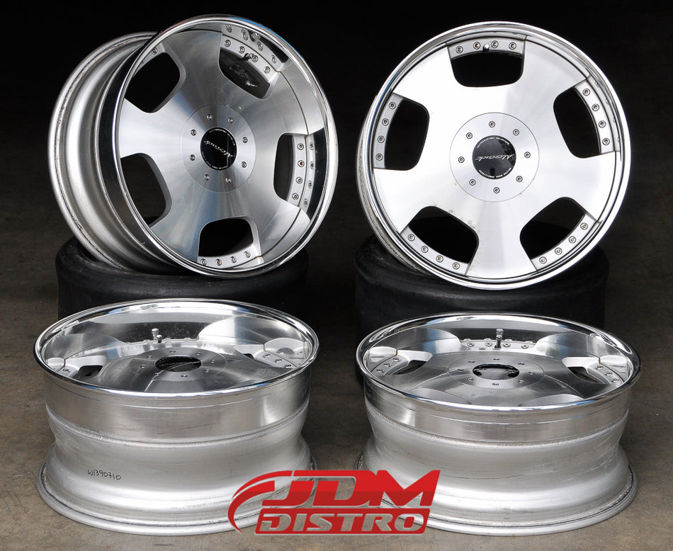 RIVERSIDE ALTSTADT DISH