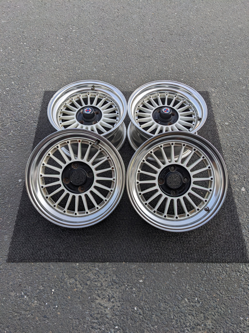 WEDS ALBINO FINS