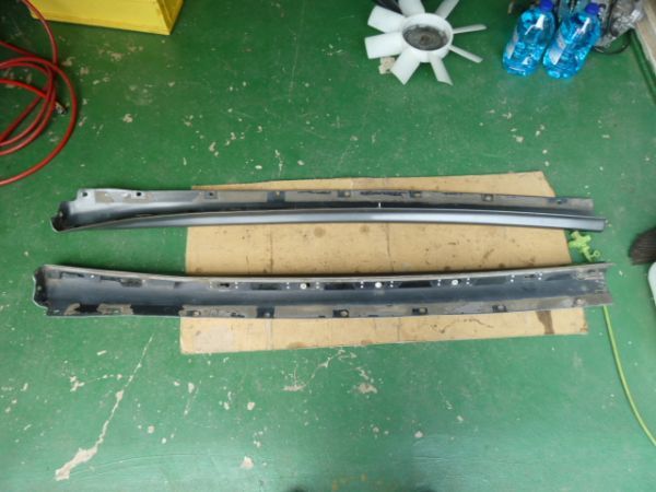 NISSAN SKYLINE R32 GTR - OEM SIDE SKIRTS