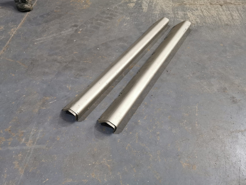 MITSUBISHI PAJERO JR H57A GENUINE OEM SIDE SKIRTS