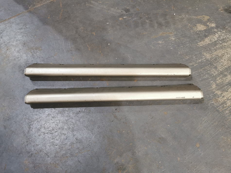 MITSUBISHI PAJERO JR H57A GENUINE OEM SIDE SKIRTS