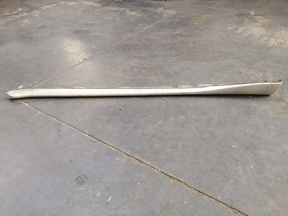 TOYOTA LEVIN/TRUENO AE111 GENUINE OEM LEFT LHS SIDE SKIRT
