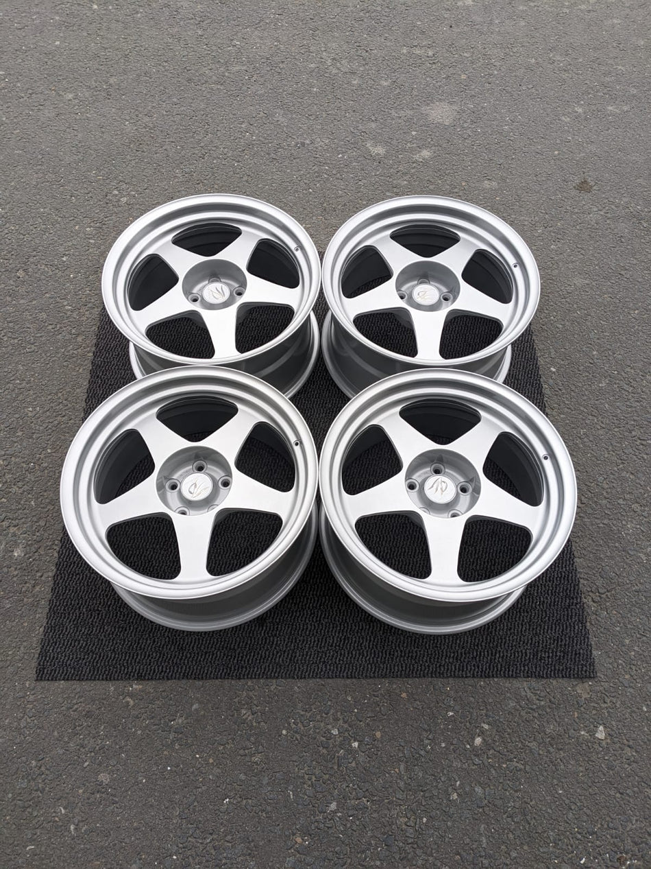 DESMOND REGAMASTER OG GTR