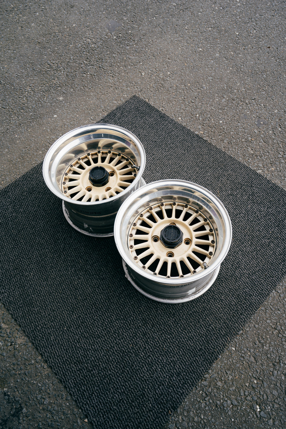 RAYS VOLK RACING ARTISAN SPIRIT FIN PAIR