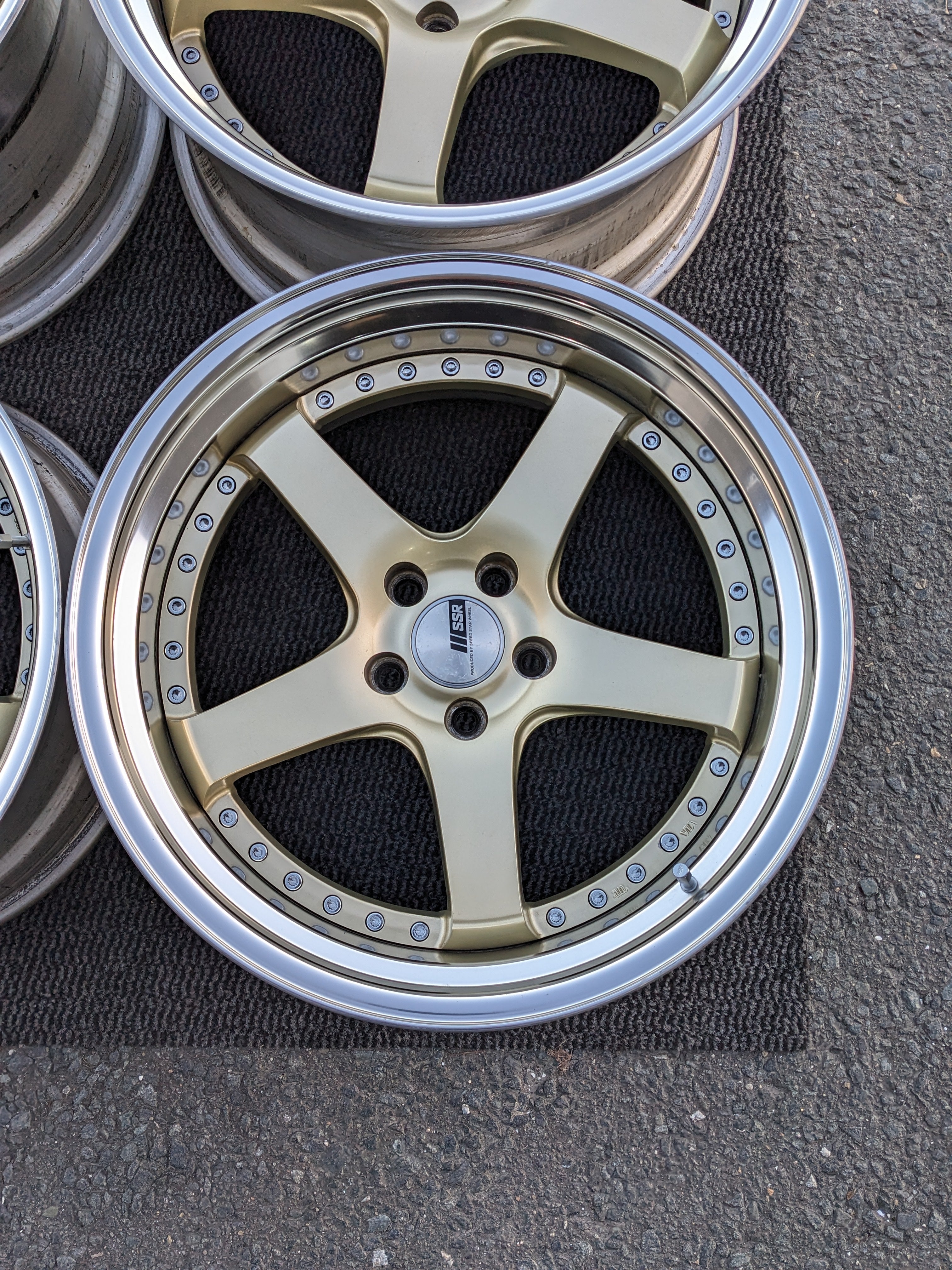 SSR PROFESSOR SP4 - JDM Distro - Buy JDM Wheels, Engines and Parts