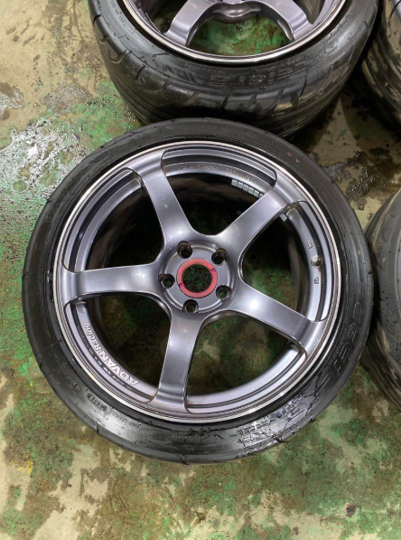 YOKOHAMA ADVAN RACING TC-4