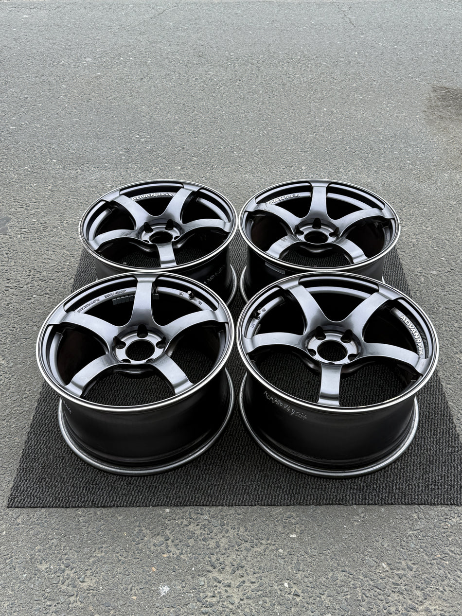 YOKOHAMA ADVAN RACING TC-4