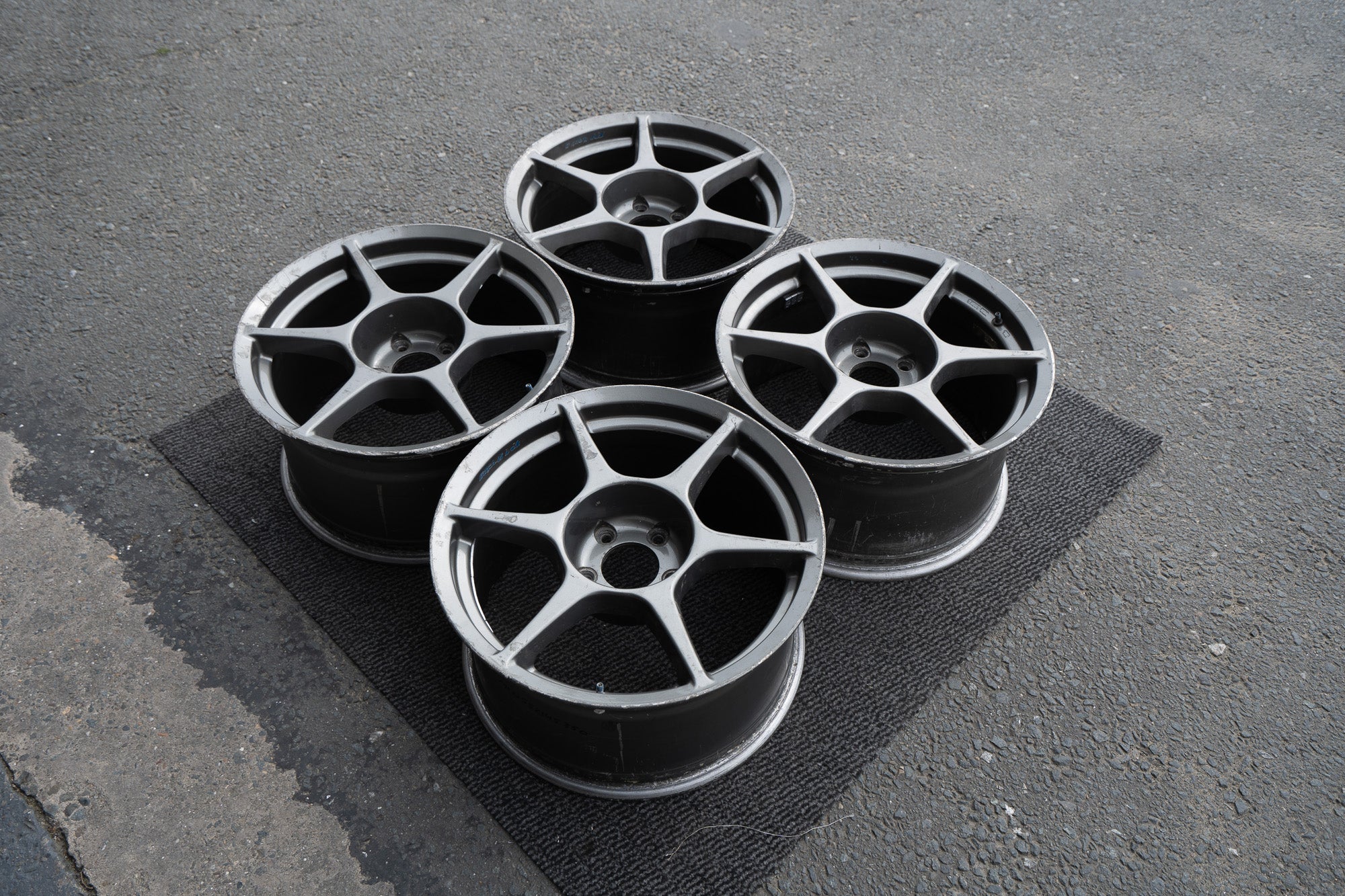 BUDDYCLUB P1 RACING G1 - JDM Distro - Buy JDM Wheels, Engines and