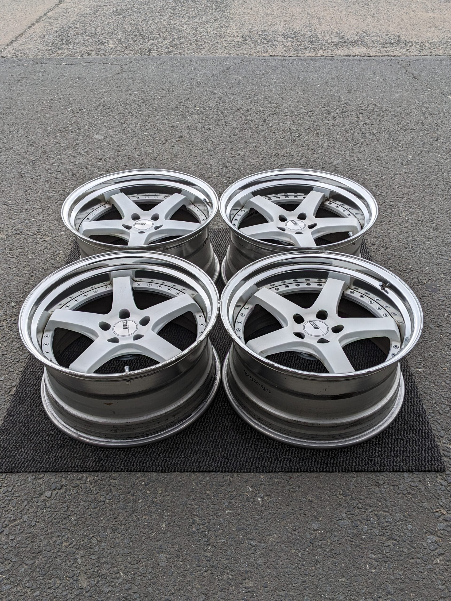 SSR PROFESSOR SP4 - JDM Distro - Buy JDM Wheels, Engines and Parts
