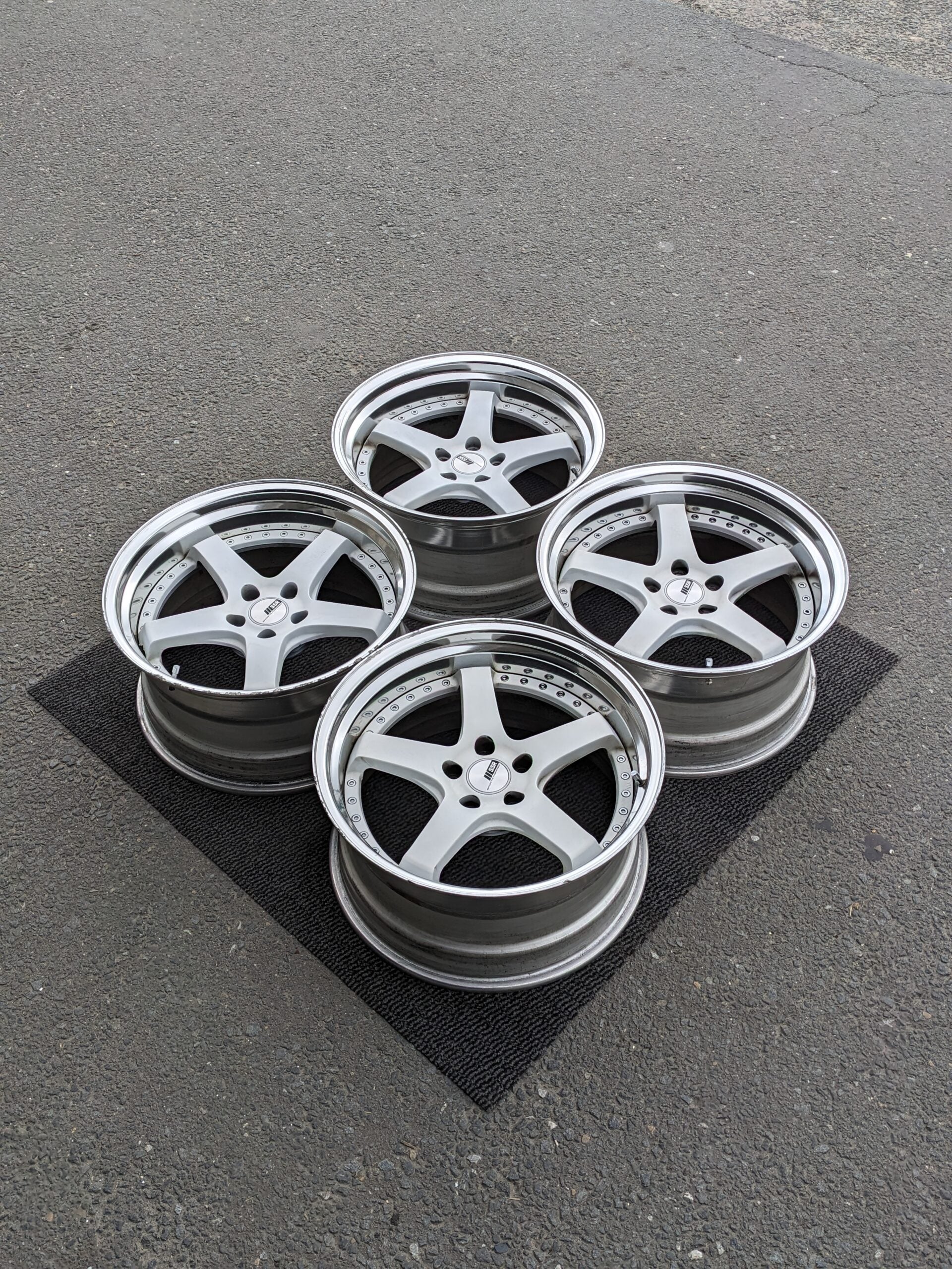 SSR PROFESSOR SP4 - JDM Distro - Buy JDM Wheels, Engines and Parts