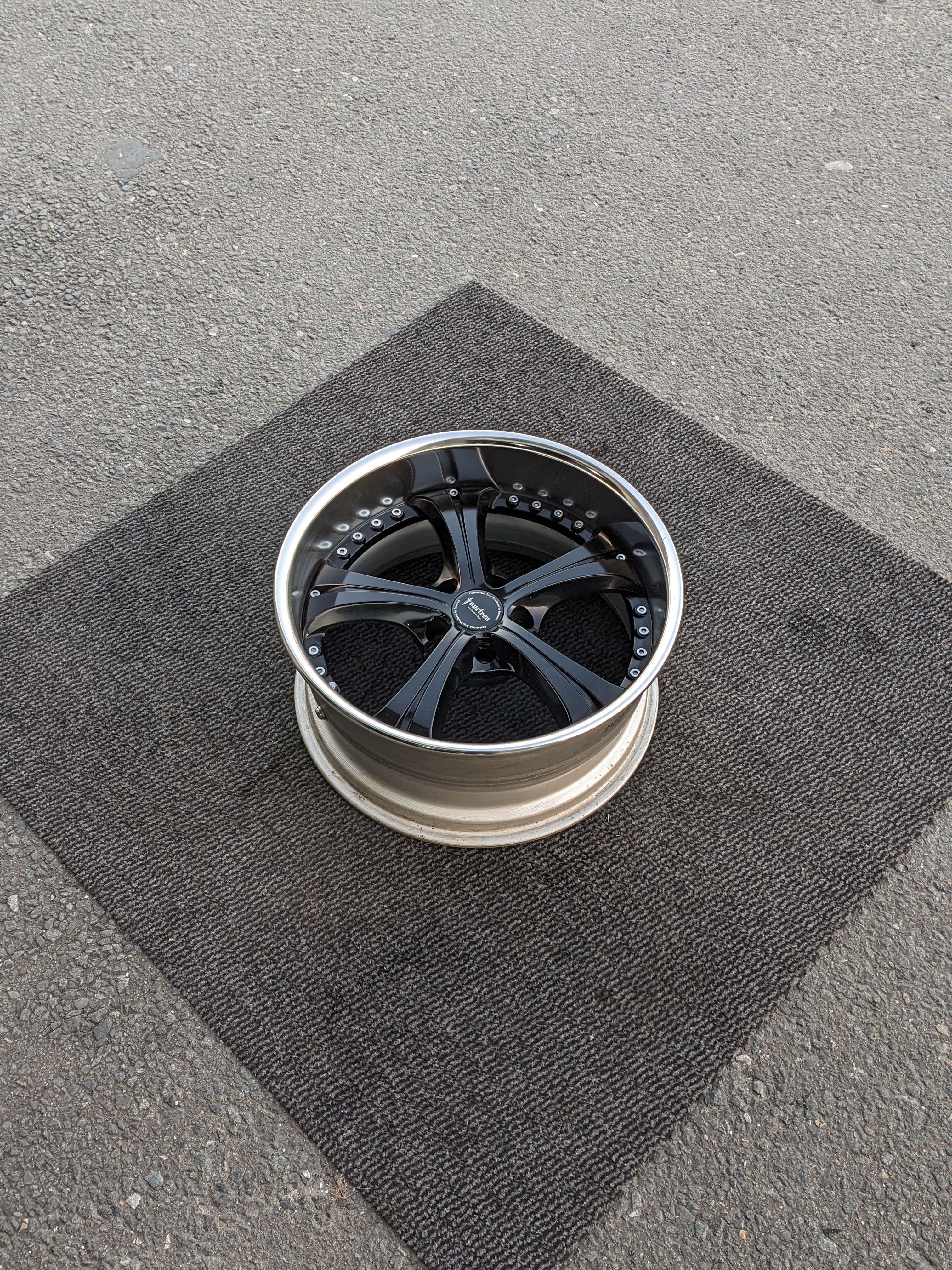 SSR VIENNA COURAGE - JDM Distro - Buy JDM Wheels, Engines and