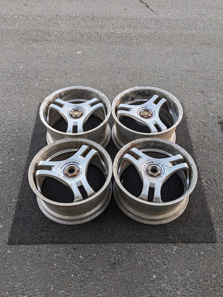 YOKOHAMA SUPER ADVAN RACING SA3R