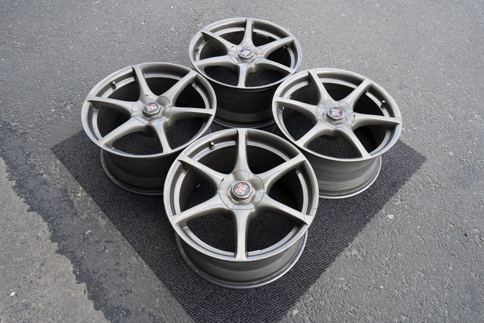 NISSAN R34 SKYLINE GTR BNR34 GENUINE OEM FORGED WHEELS WITH CAPS
