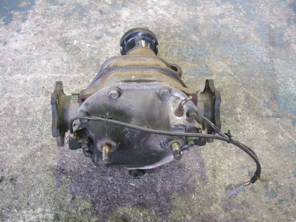 R32 SKYLINE GTR OEM R200 LSD DIFF