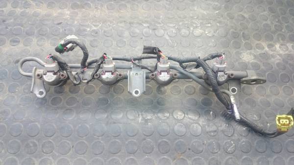 NISMO 555CC SR20DET INJECTORS & FUEL RAIL S13 S14 S15