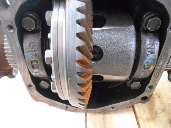 R32 SKYLINE GTR, NISMO 2WAY DIFF & SHAFTS