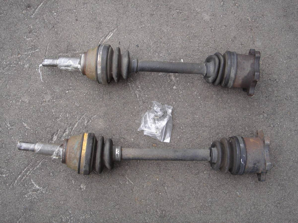 NISSAN SKYLINE R32 R33 GTR REAR DRIVESHAFT AXLE PAIR