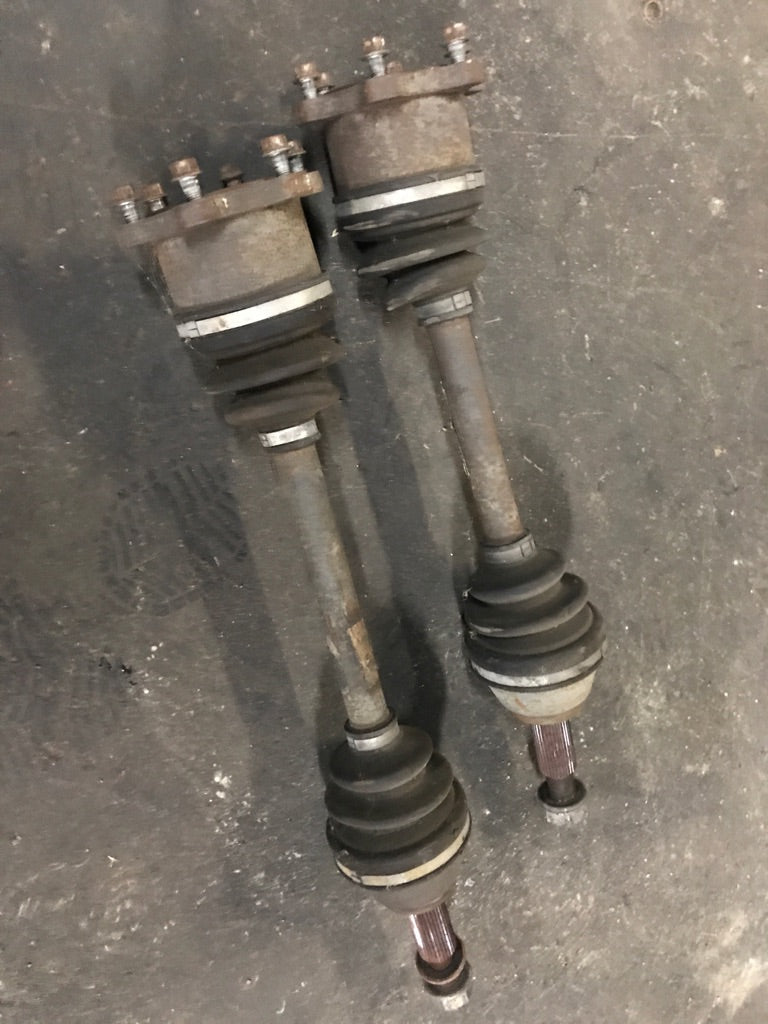 NISSAN SKYLINE R32 R33 GTR REAR DRIVESHAFT AXLE PAIR