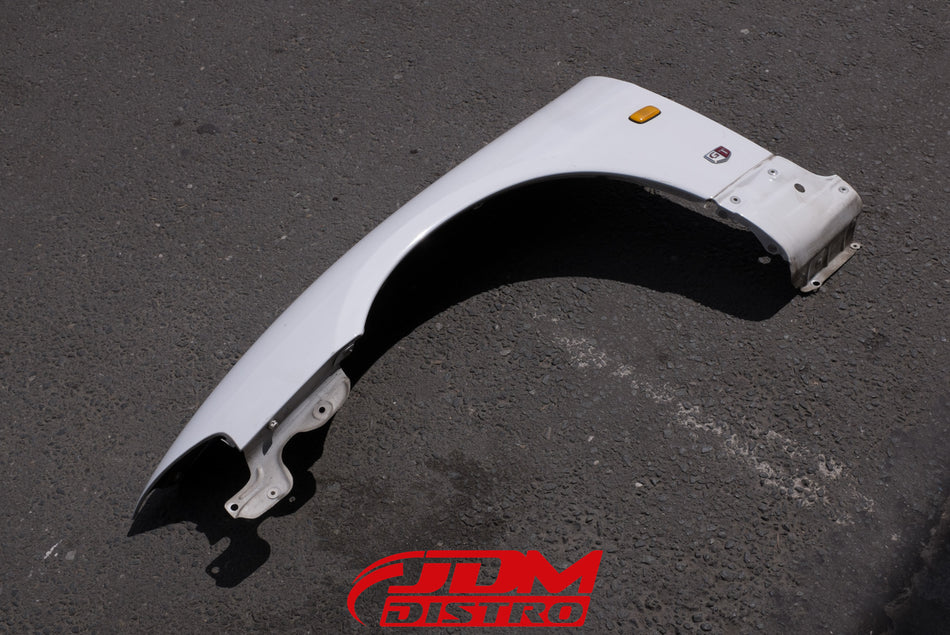 NISSAN SKYLINE R33 GTR RIGHT FRONT FENDER
