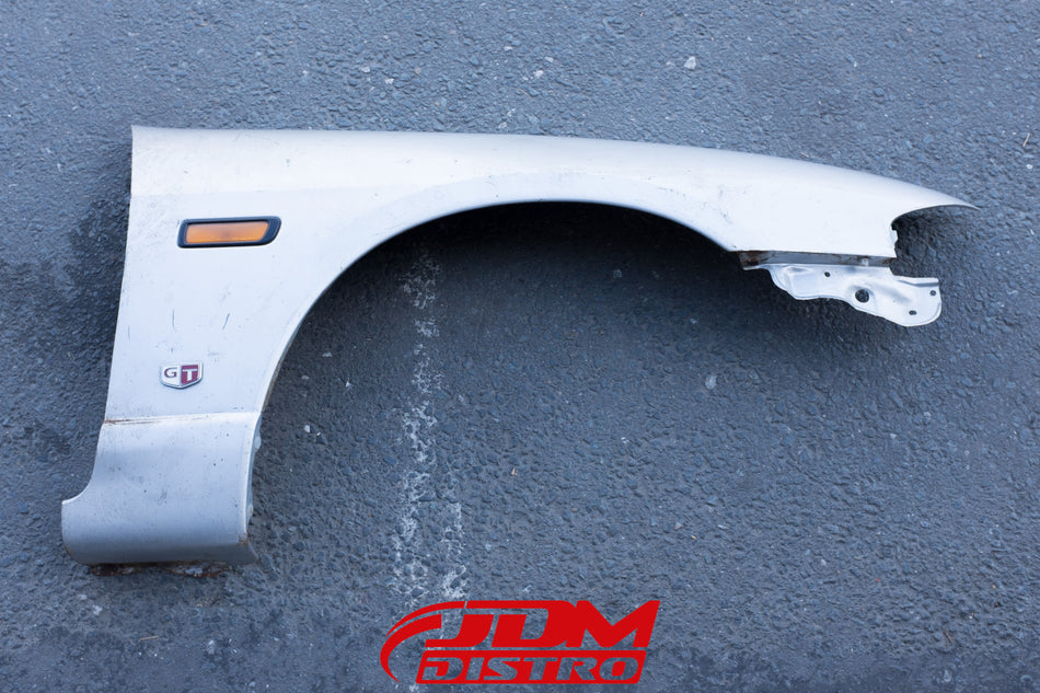 NISSAN SKYLINE R33 GENUINE RIGHT FRONT FENDER WING