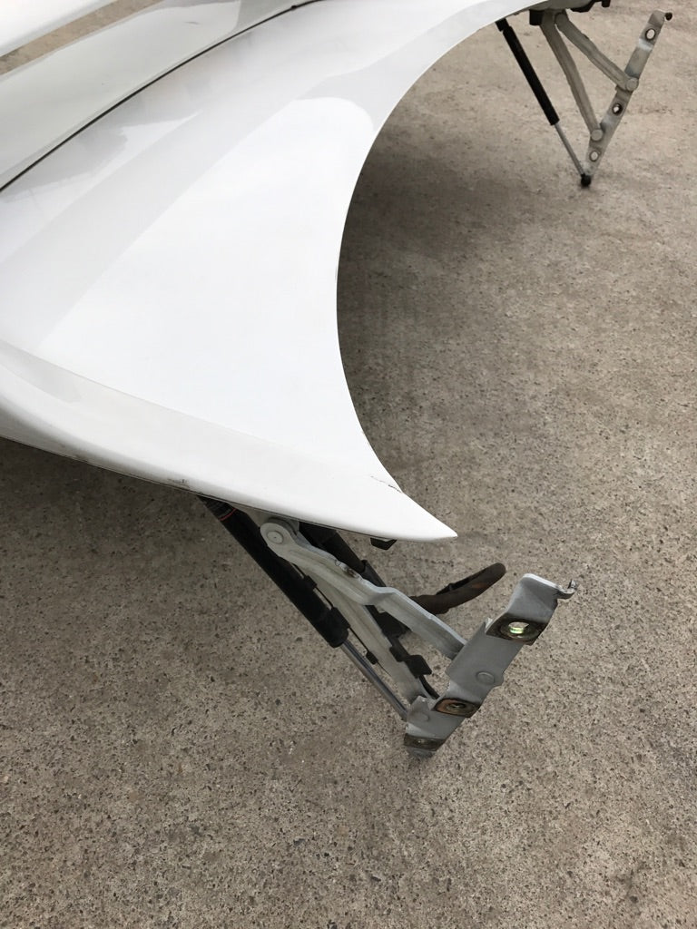 NISSAN SKYLINE R33 GTR - GENUINE OEM BOOTLID AND SPOILER