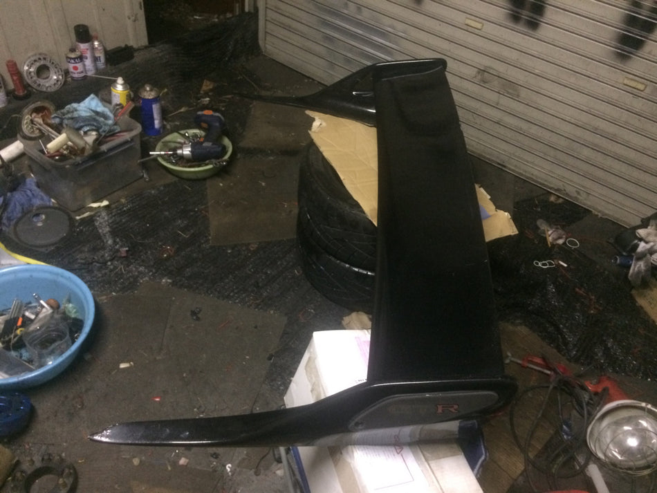 NISSAN SKYLINE R33 GTR REAR SPOILER