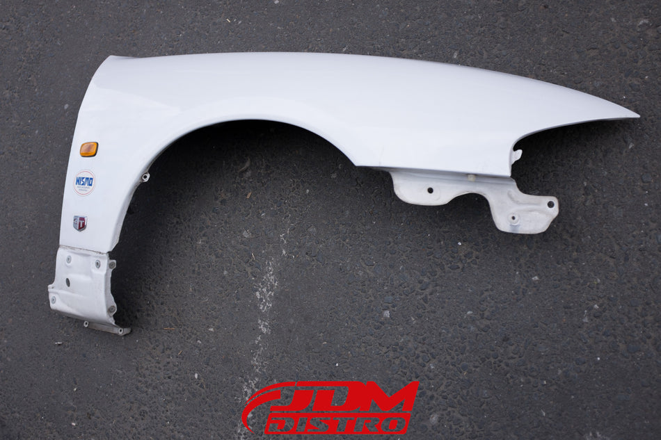 NISSAN SKYLINE R33 GTR RIGHT FRONT FENDER
