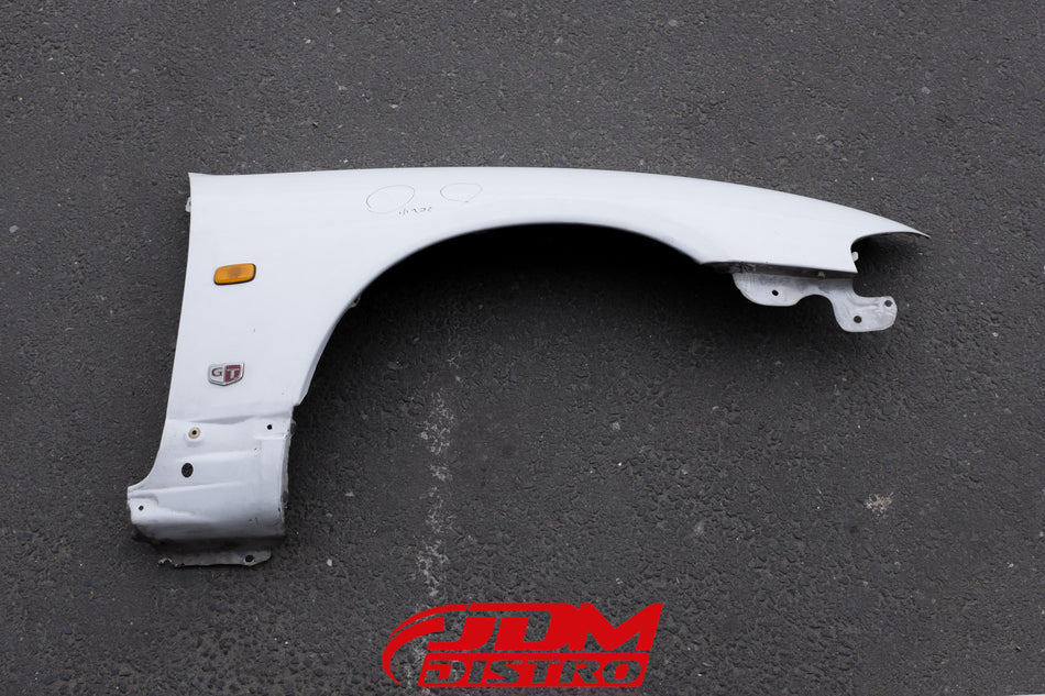 NISSAN SKYLINE R33 GTR RIGHT FRONT FENDER