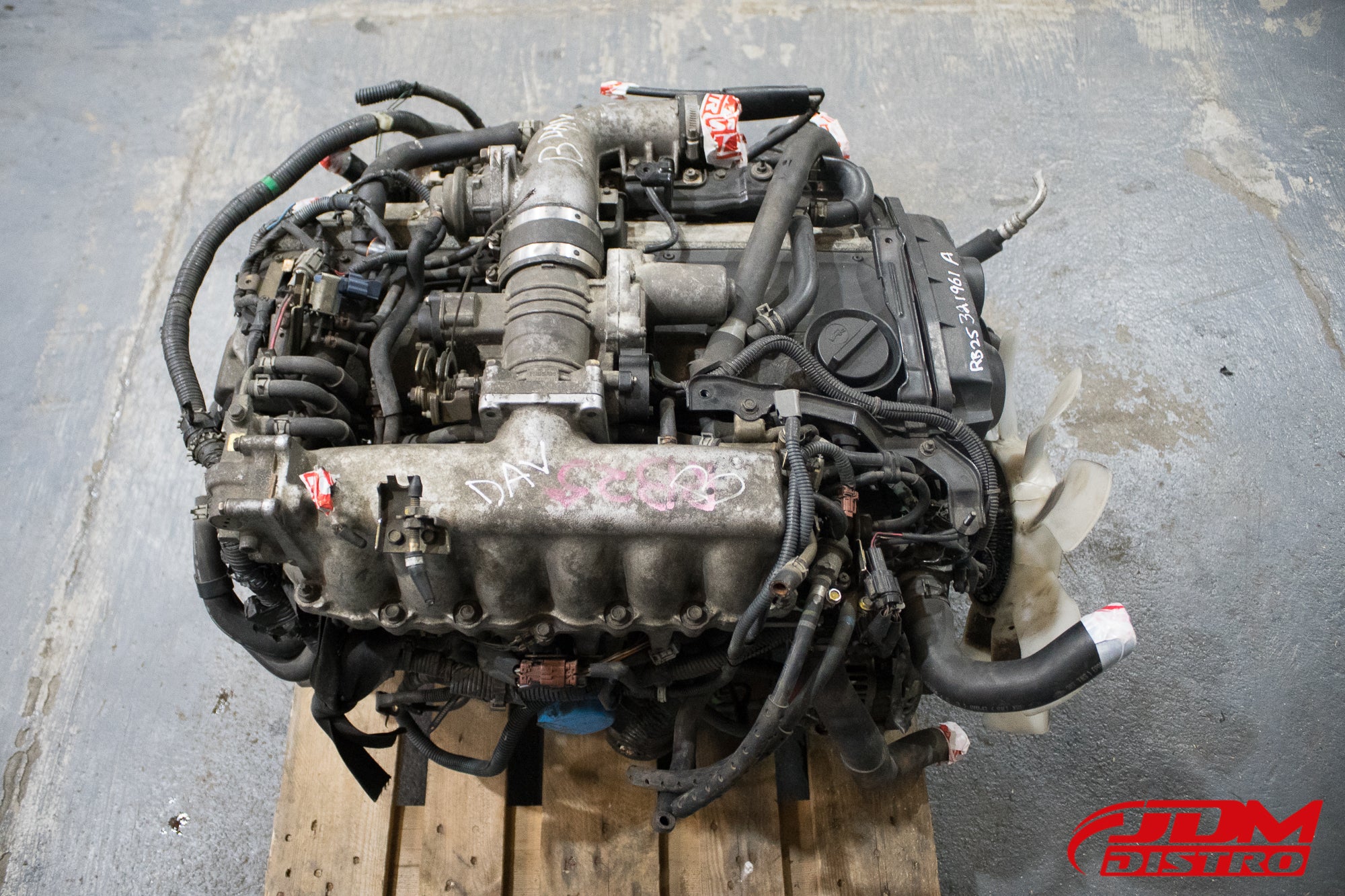 NISSAN SKYLINE R34 GTT / LAUREL C35 RB25DET NEO RWD ENGINE - JDM