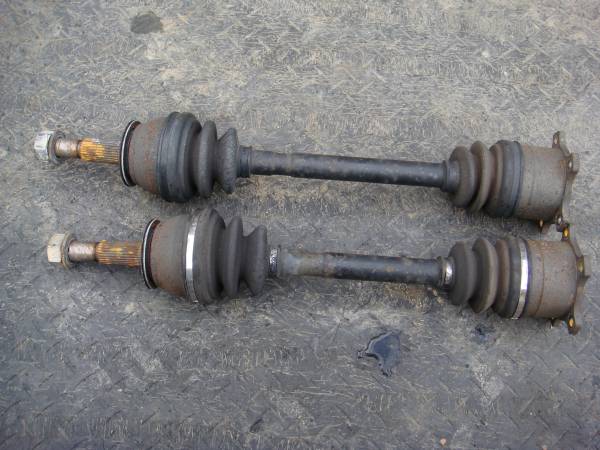 R33 SKYLINE GTR REAR DRIVESHAFT AXLE PAIR