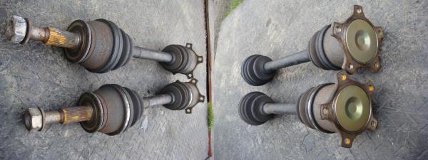 R33 SKYLINE GTR REAR DRIVESHAFT AXLE PAIR